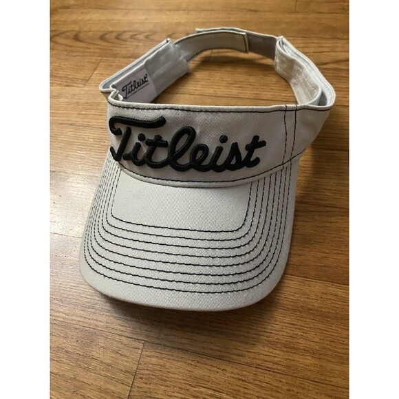 Titleist Other - Titleist PRO V1 Luxury Golf Visor White Embroidered Adjustable Hat Cap Gorpcore